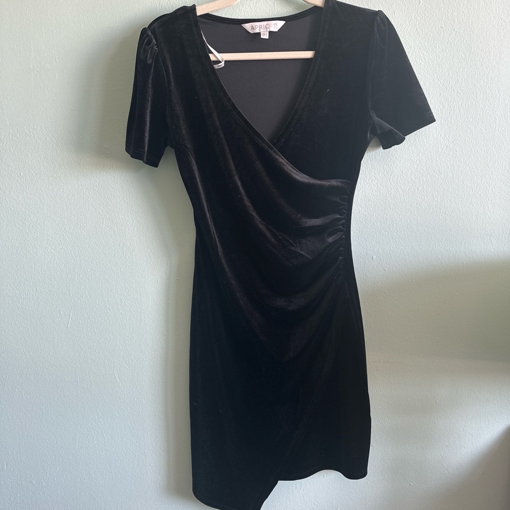 APRICOT Black Velvet Mini Dress